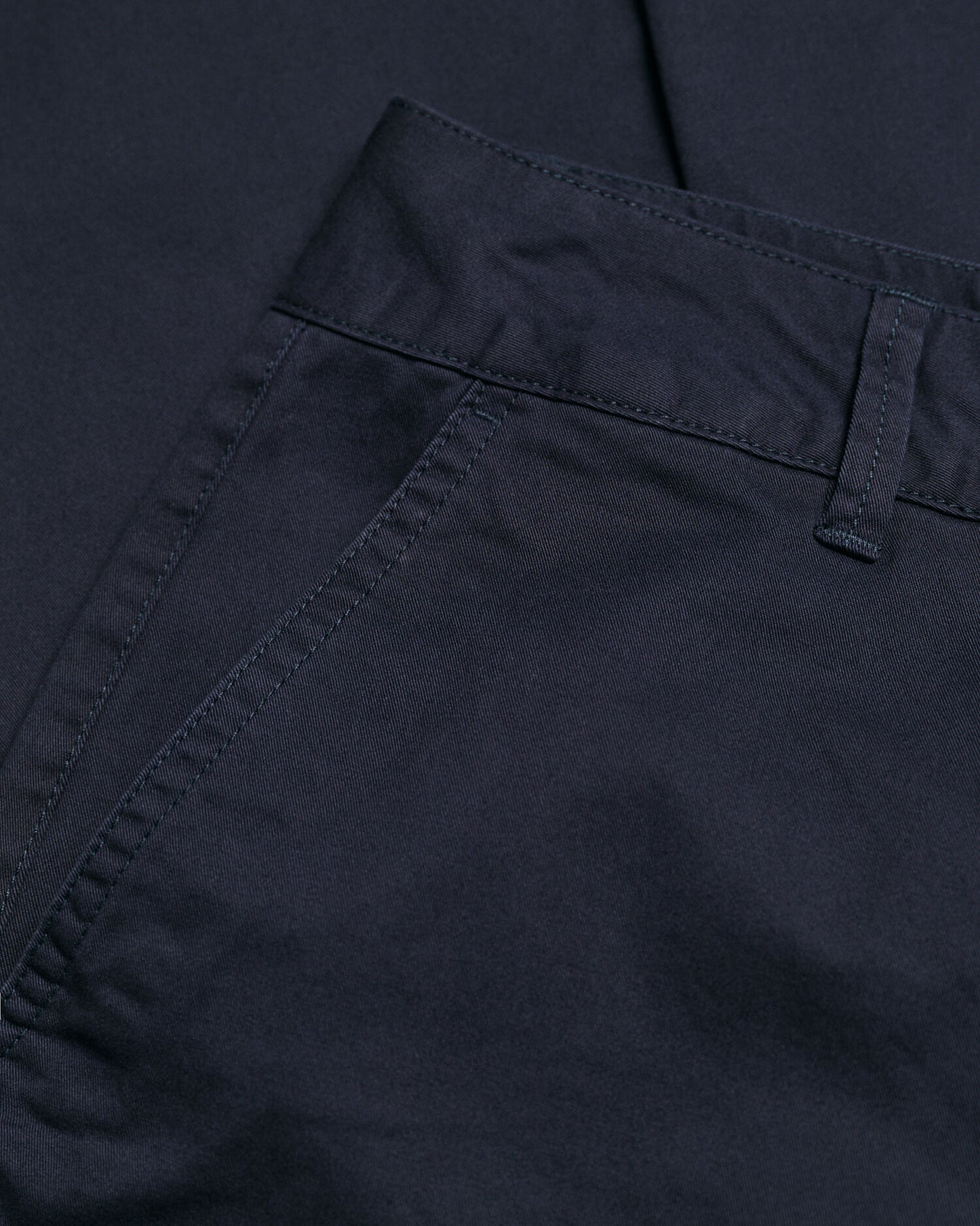 Chino coupe ajustée