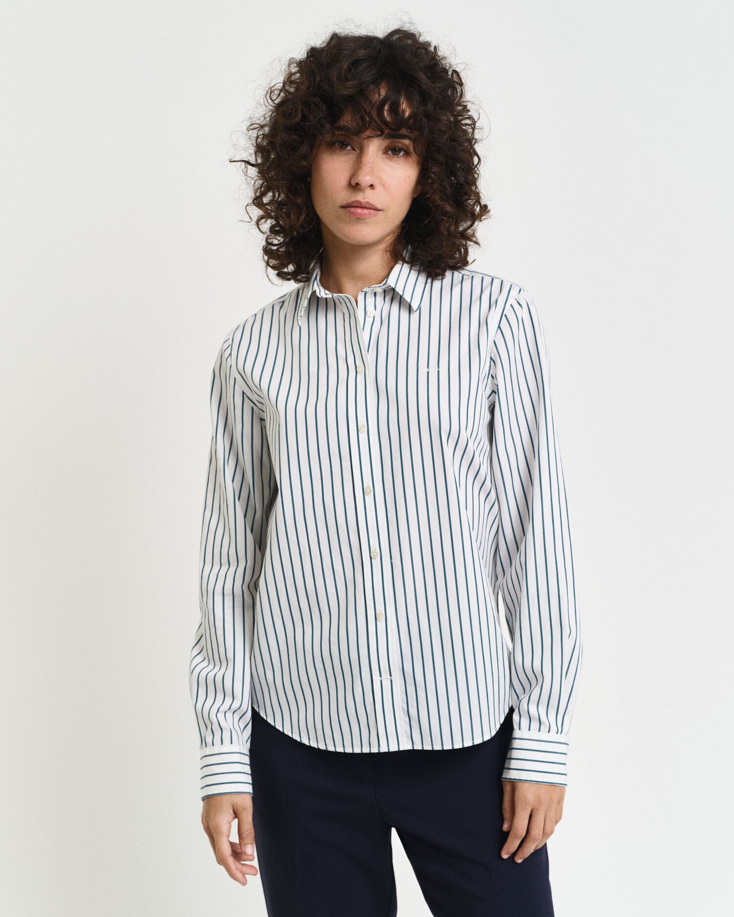 Chemise classique en popeline à rayures coupe droite