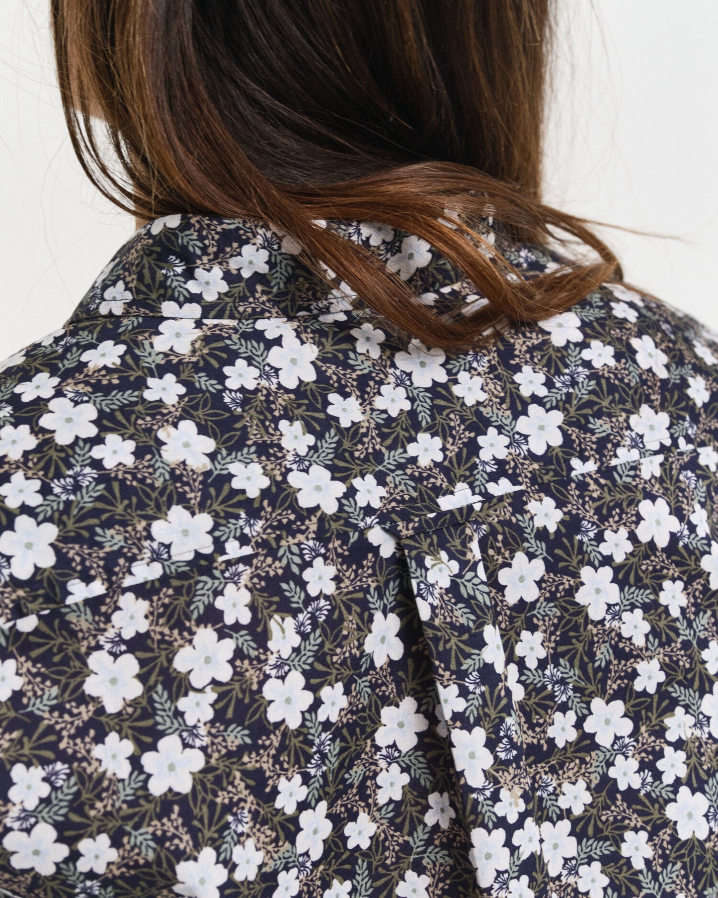 Chemise en voile de coton à imprimé fleuri coupe droite