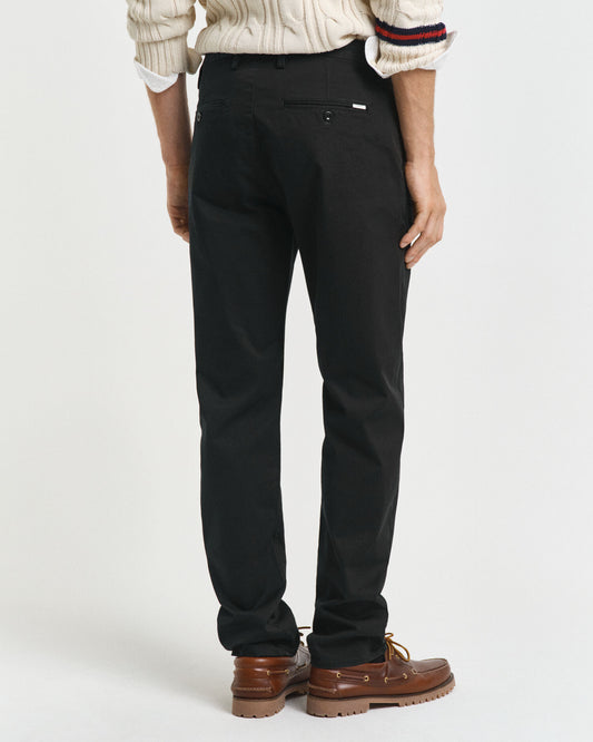 Pantalon chino en sergé coupe droite
