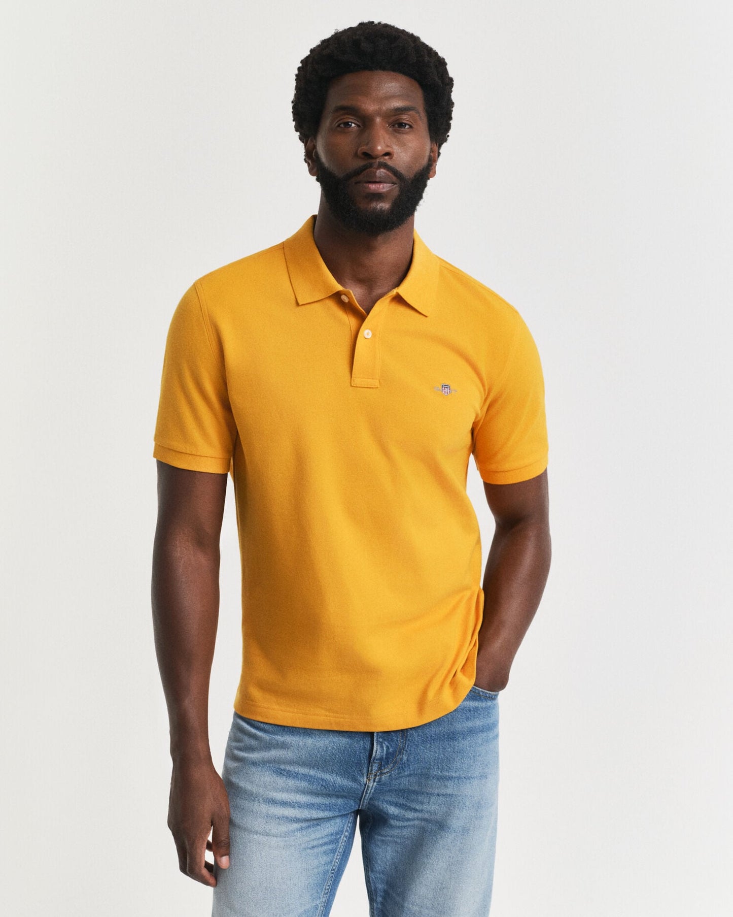 Regular Fit Polohemd aus Piqué mit Wappen