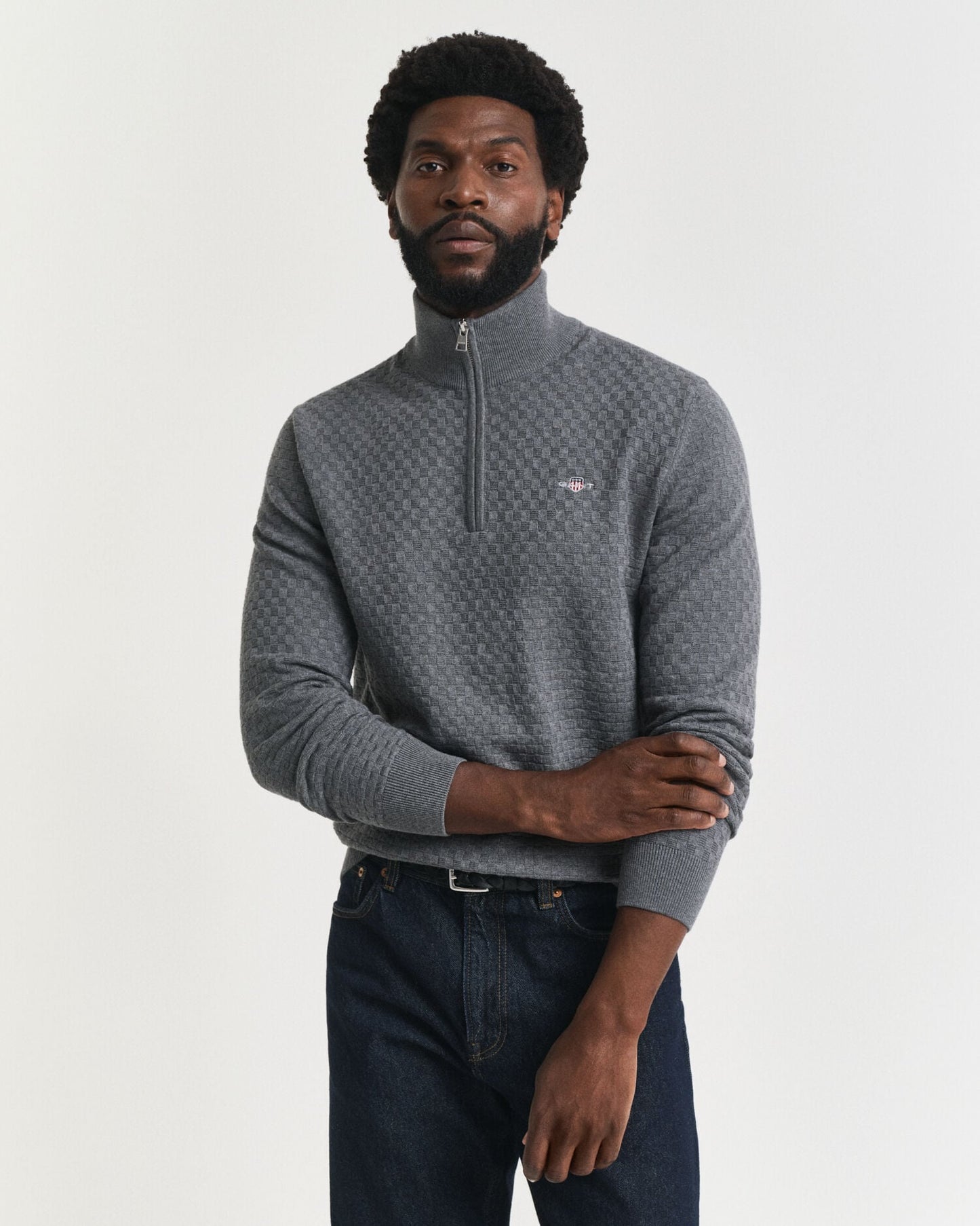 Sweater mit Mikrotextur und halbem Reißverschluss