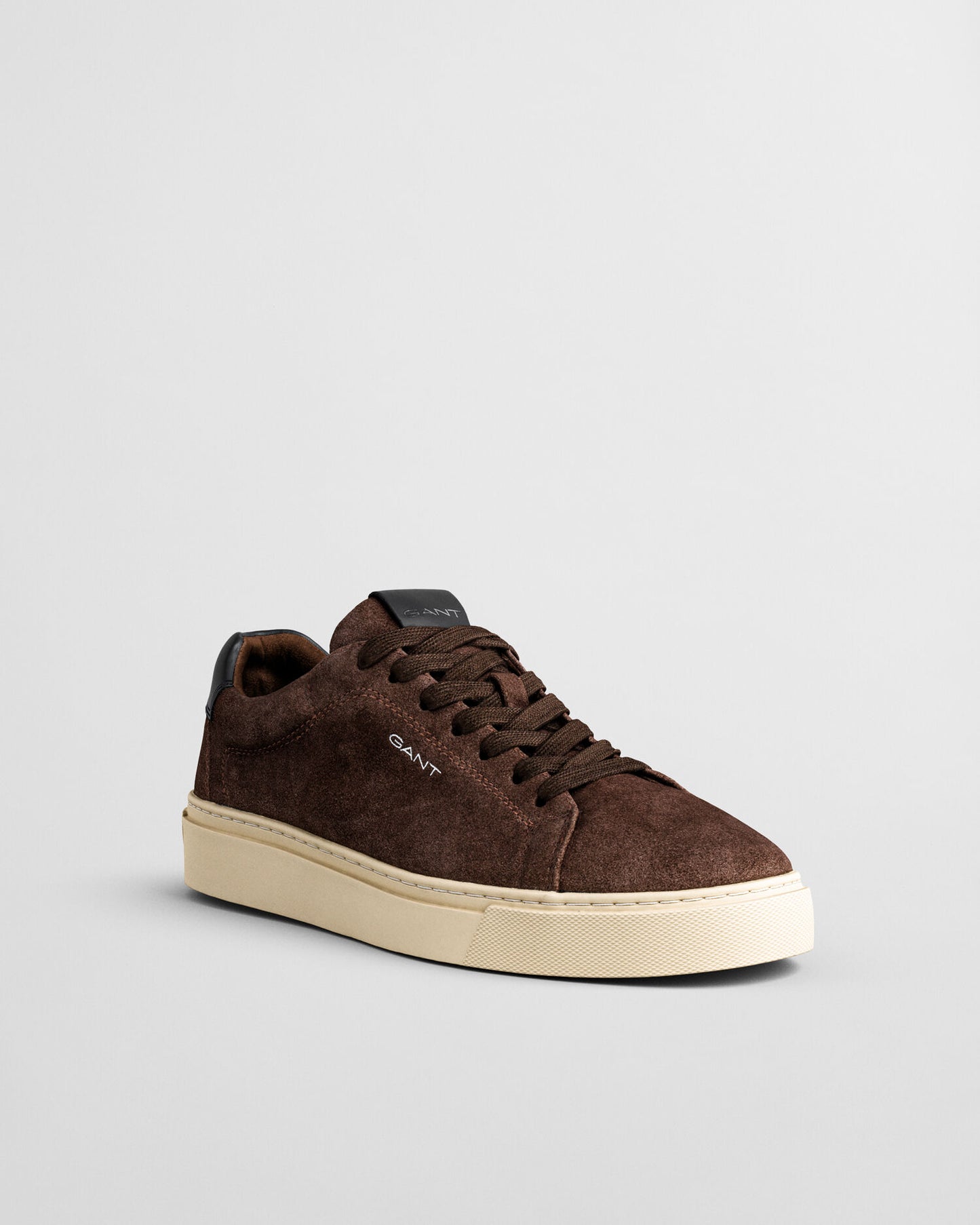 Baskets en daim McJulien