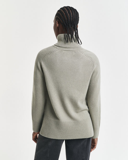 Pull col roulé doux en laine et cachemire mélangés