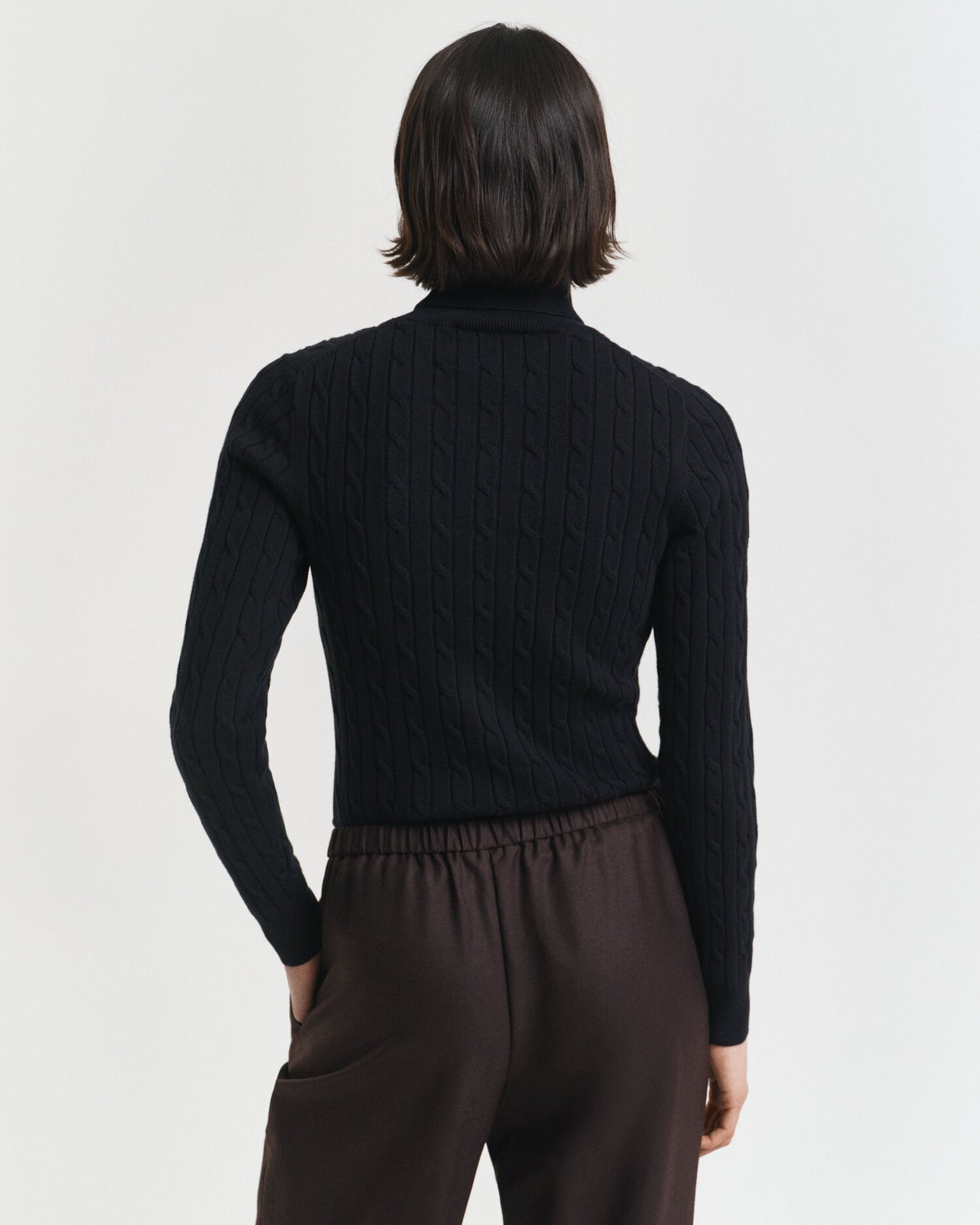 Rollkragenpullover aus Stretch-Baumwolle mit Zopfmuster