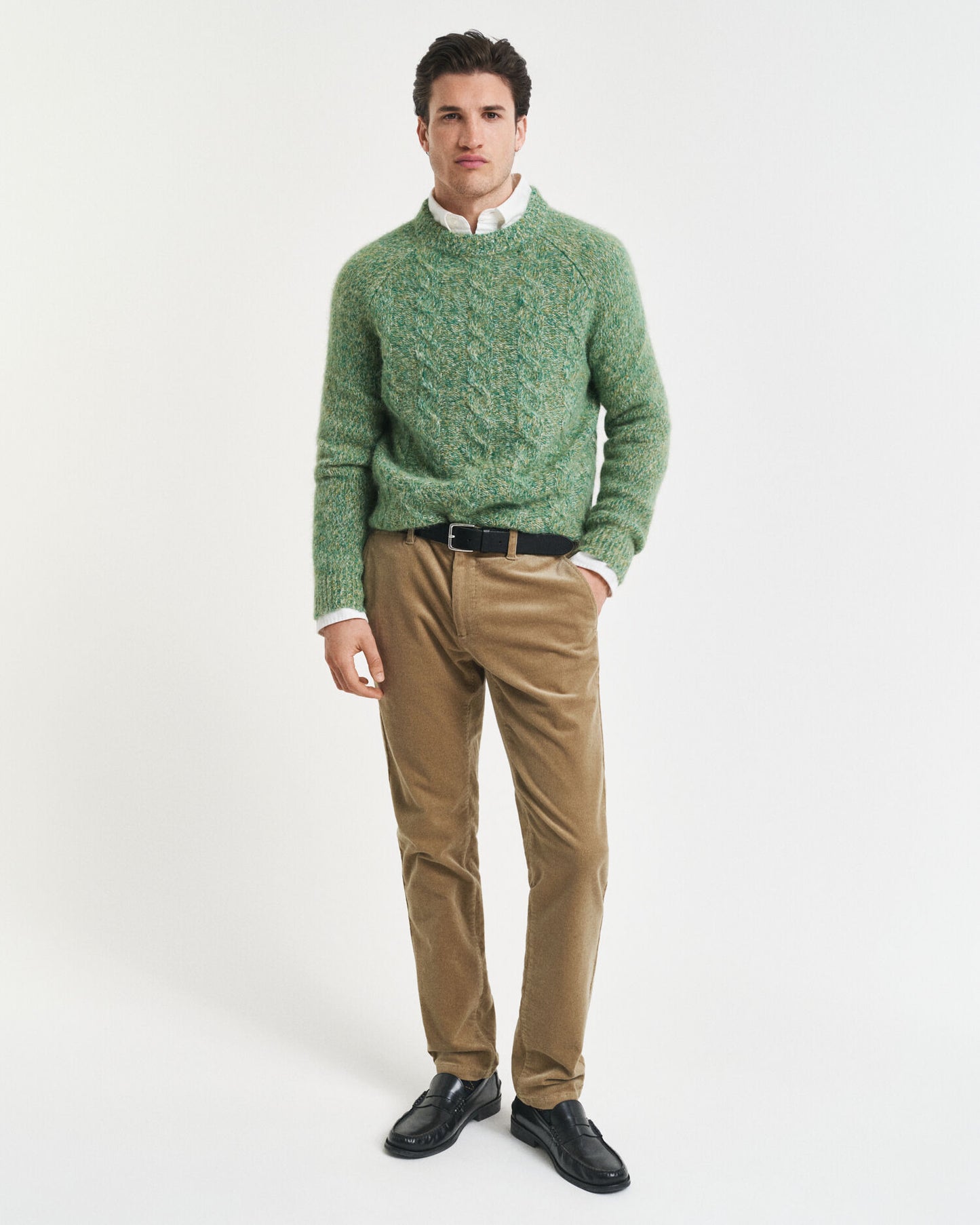 Pantalon Chino en Coton Côtelé Coupe Ajustée