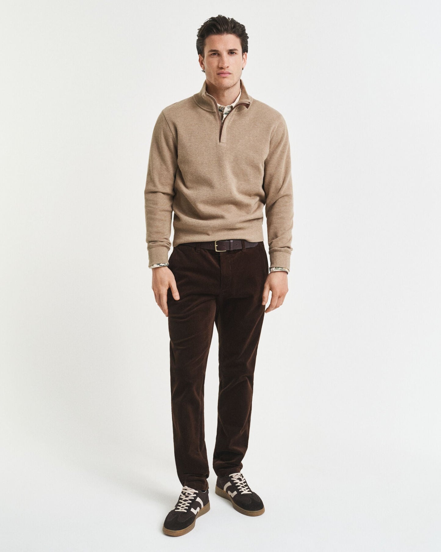 Chino en velours côtelé coupe slim