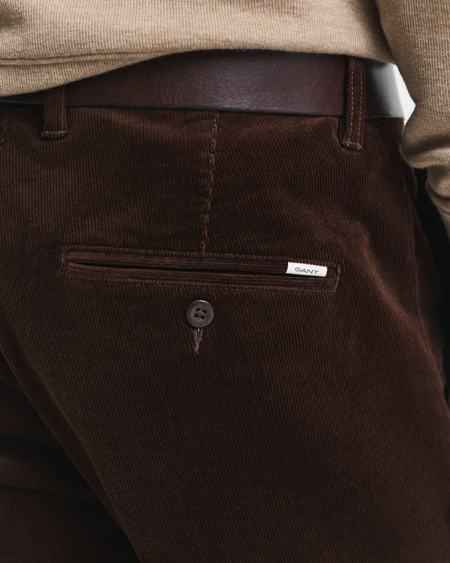 Pantalon Chino en Coton Côtelé Coupe Ajustée