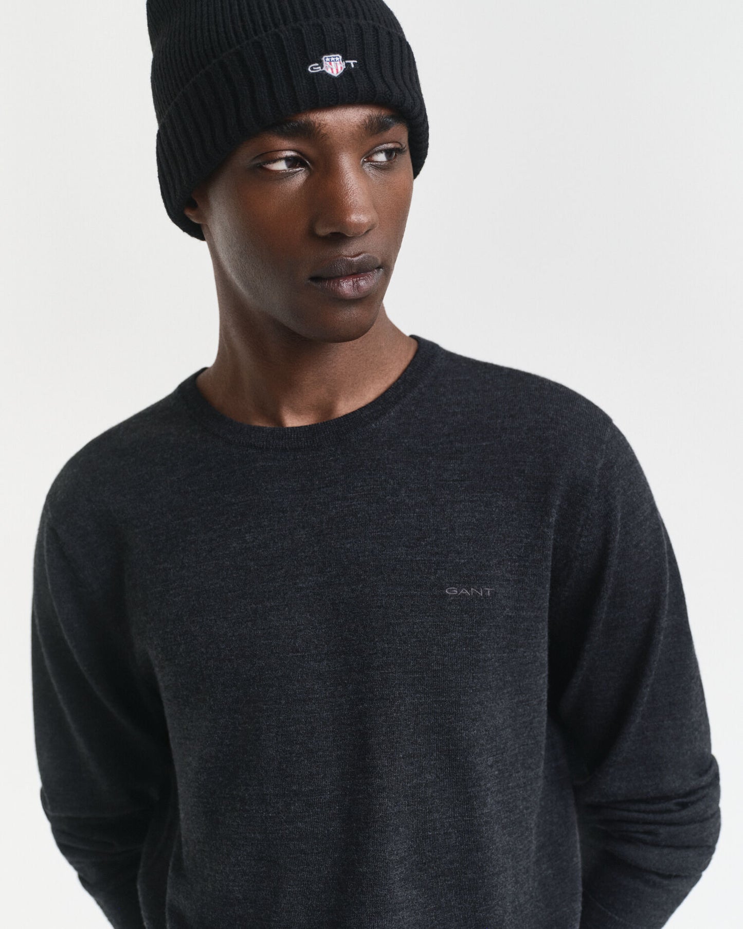Pullover aus extrafeiner Merinowolle mit Rundhalsausschnitt