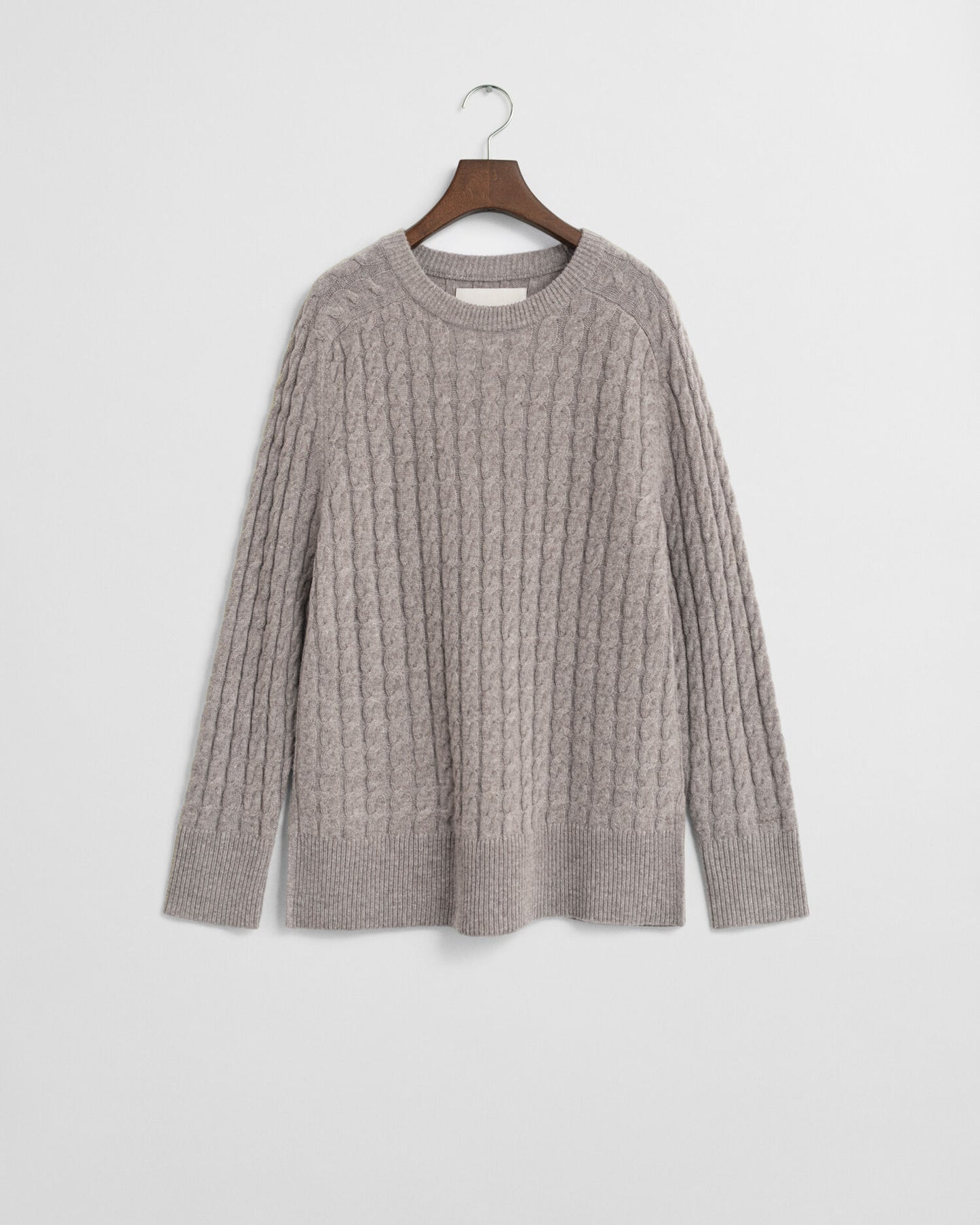 Pull en maille torsadée en laine à col rond