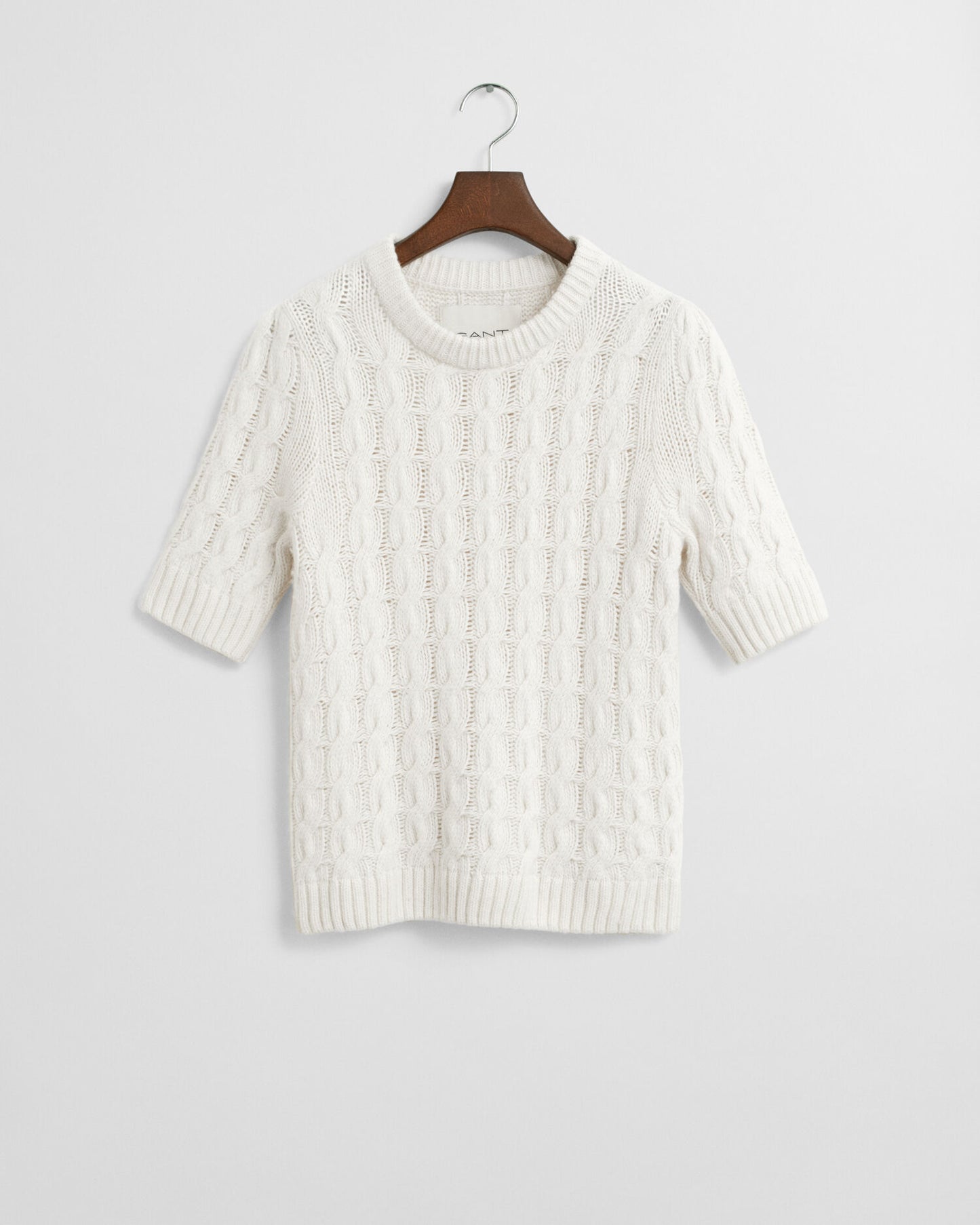 Kabelstrickkleid mit Puffärmeln und kurzen Ärmeln